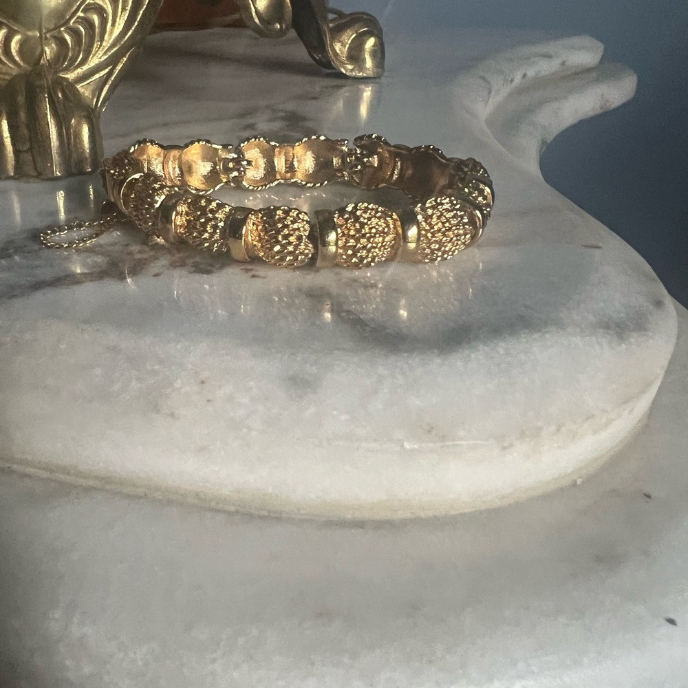 Monet Elegant Gold tone Bracelet